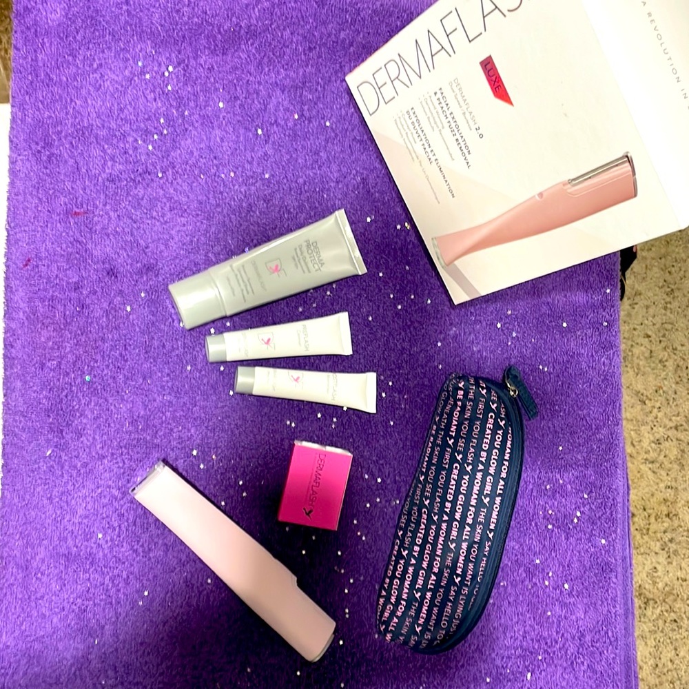 Dermaflash - Picture 2 of 3